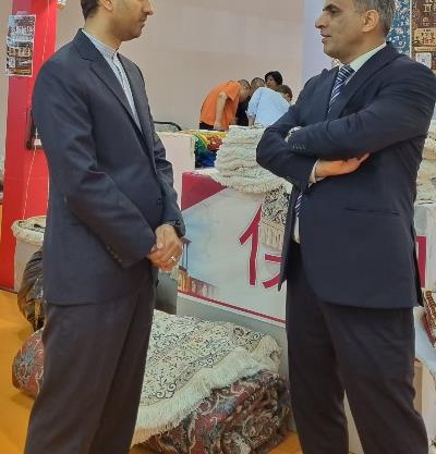 جناب آقای فرازی سرپرست سرکنسولگری جمهوری اسلامی ایران در شانگهای از نمایشگاه دموتکس(Domotex Asia - CHINAFLOOR) بازدید داشتند